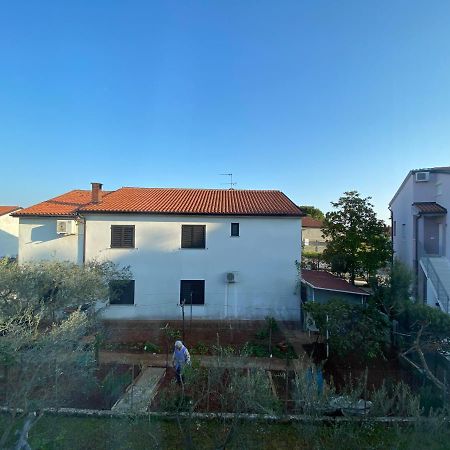 Apartman Milka Novigrad Istria Exterior foto